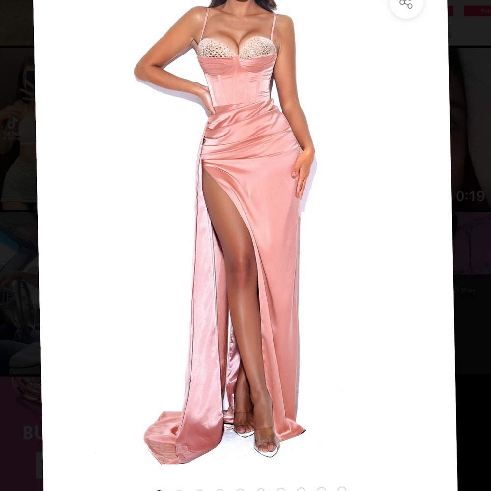 Miss Circle Gown dress